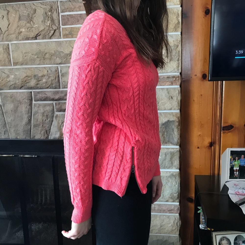 Sweater - Picture 3 of 3